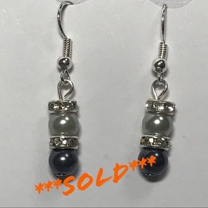 Glass pearl earrings